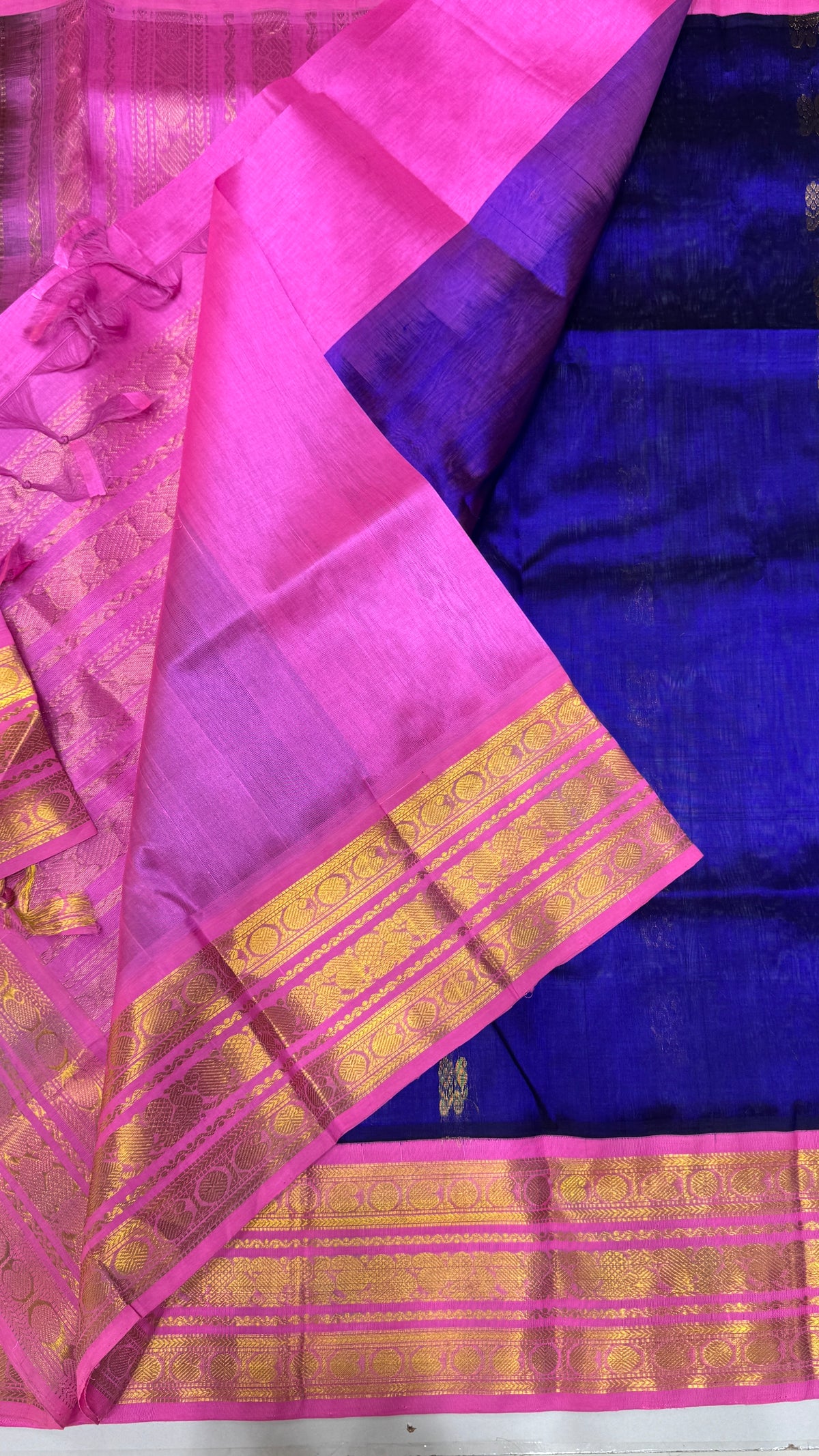 Butta Pure Silk Cotton Saree with Korvai Border