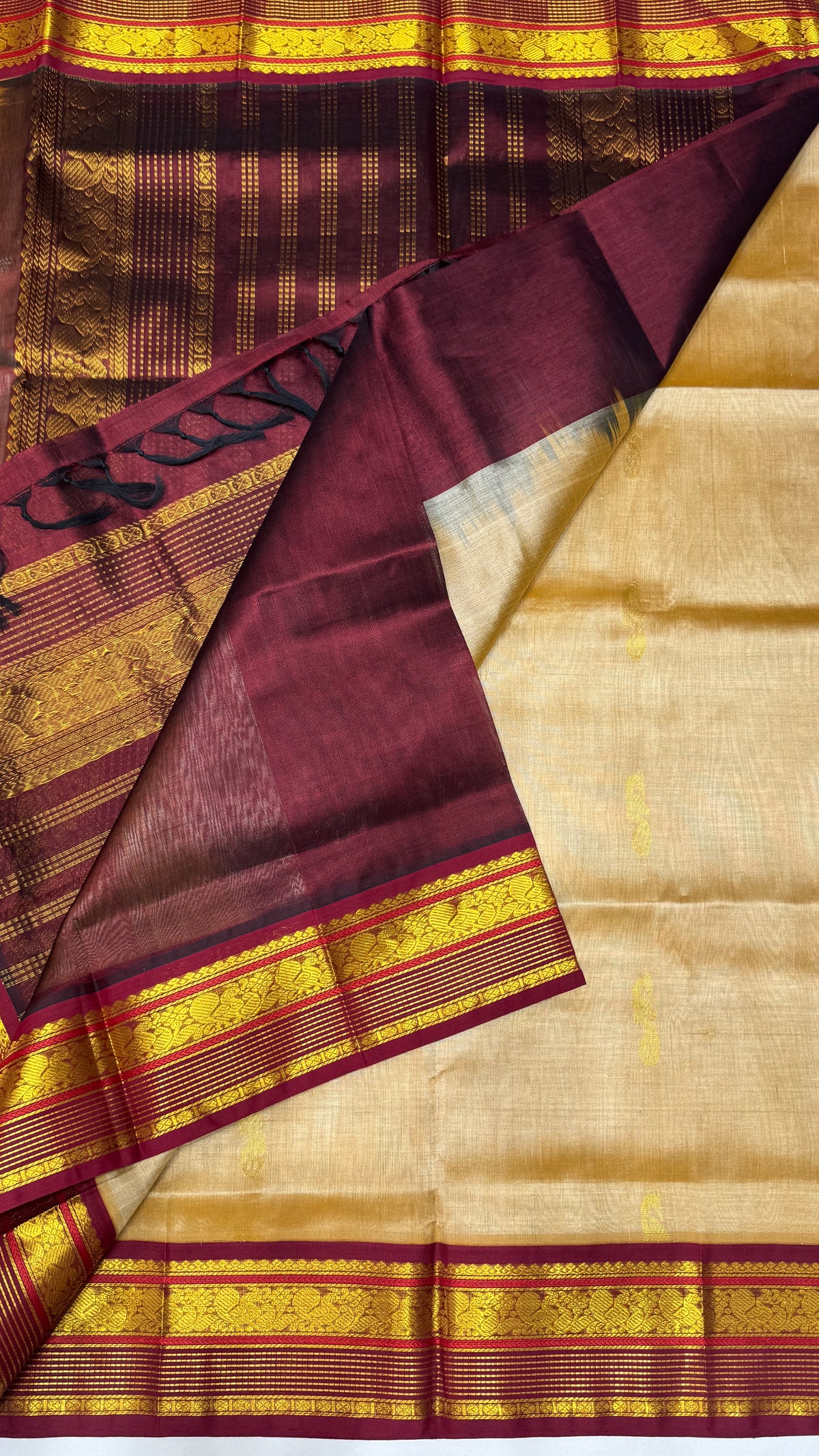 Butta Pure Silk Cotton Saree with Korvai Border