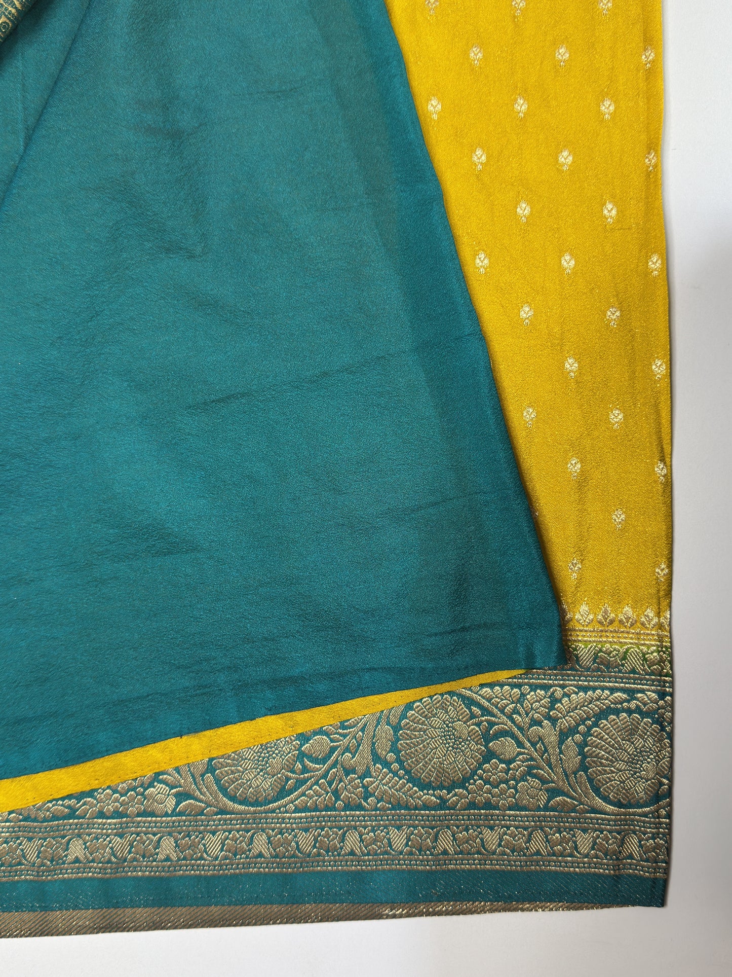 Semi Georgette Saree