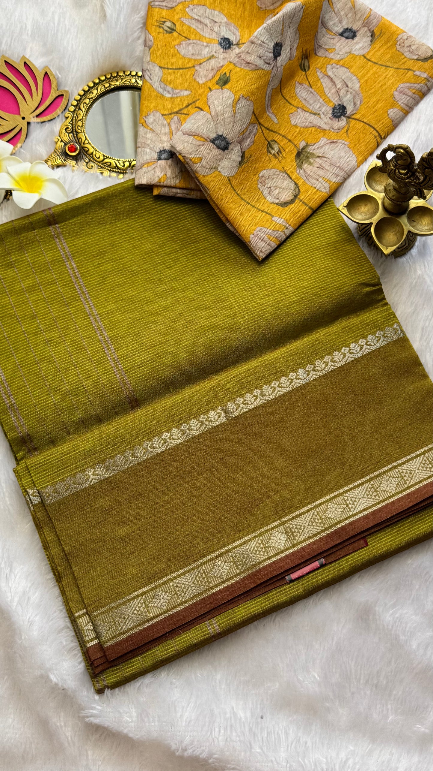Semi Mangalgiri Silk Saree