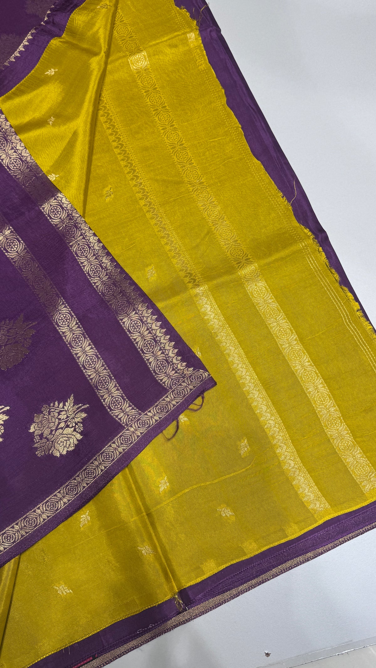 Semi Munga Crepe with Gap Border