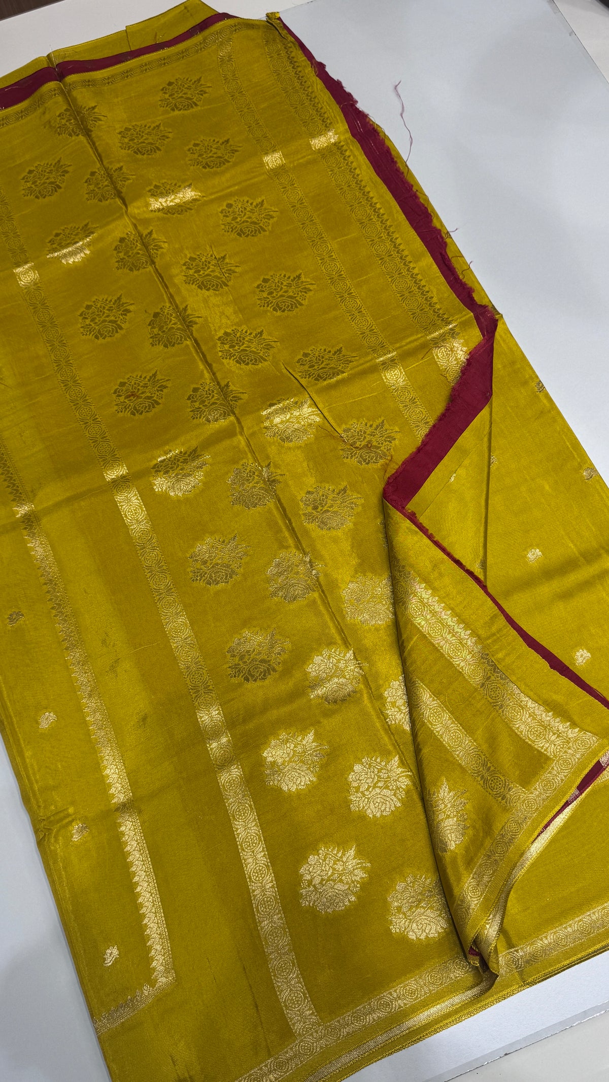 Semi Munga Crepe with Gap Border