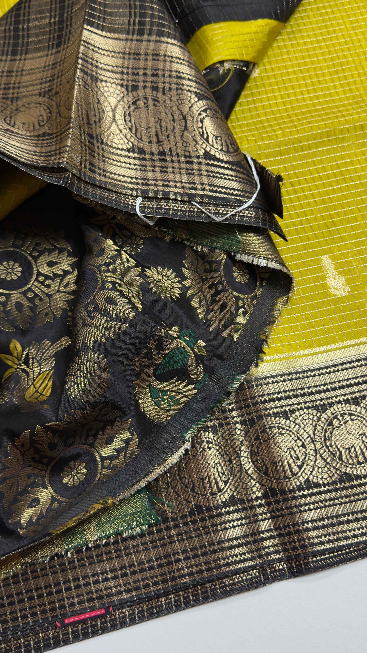 Vintage Style Semi Munga Crepe Saree