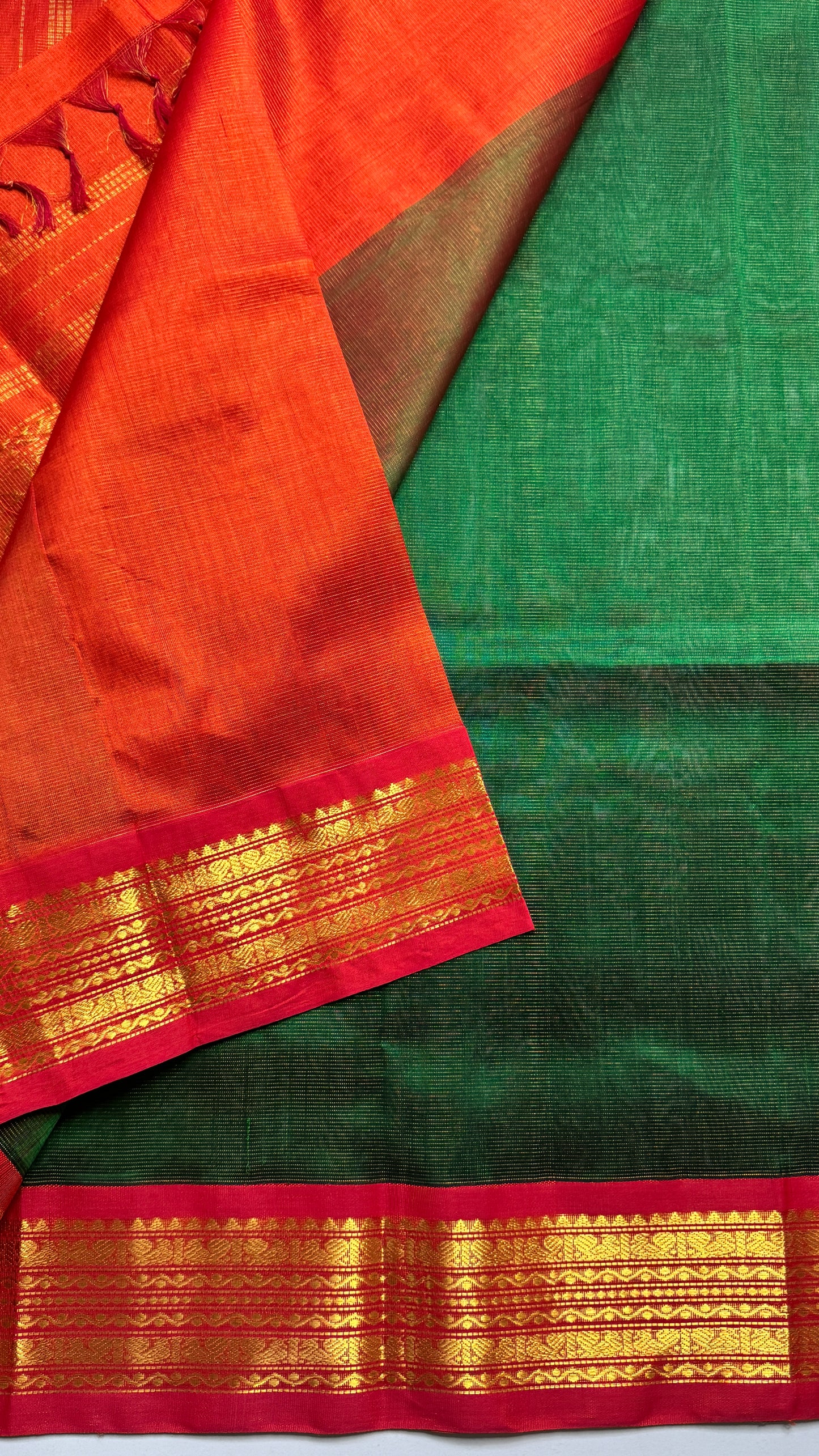 Vairoosi Pure Silk Cotton Saree with Korvai Borders