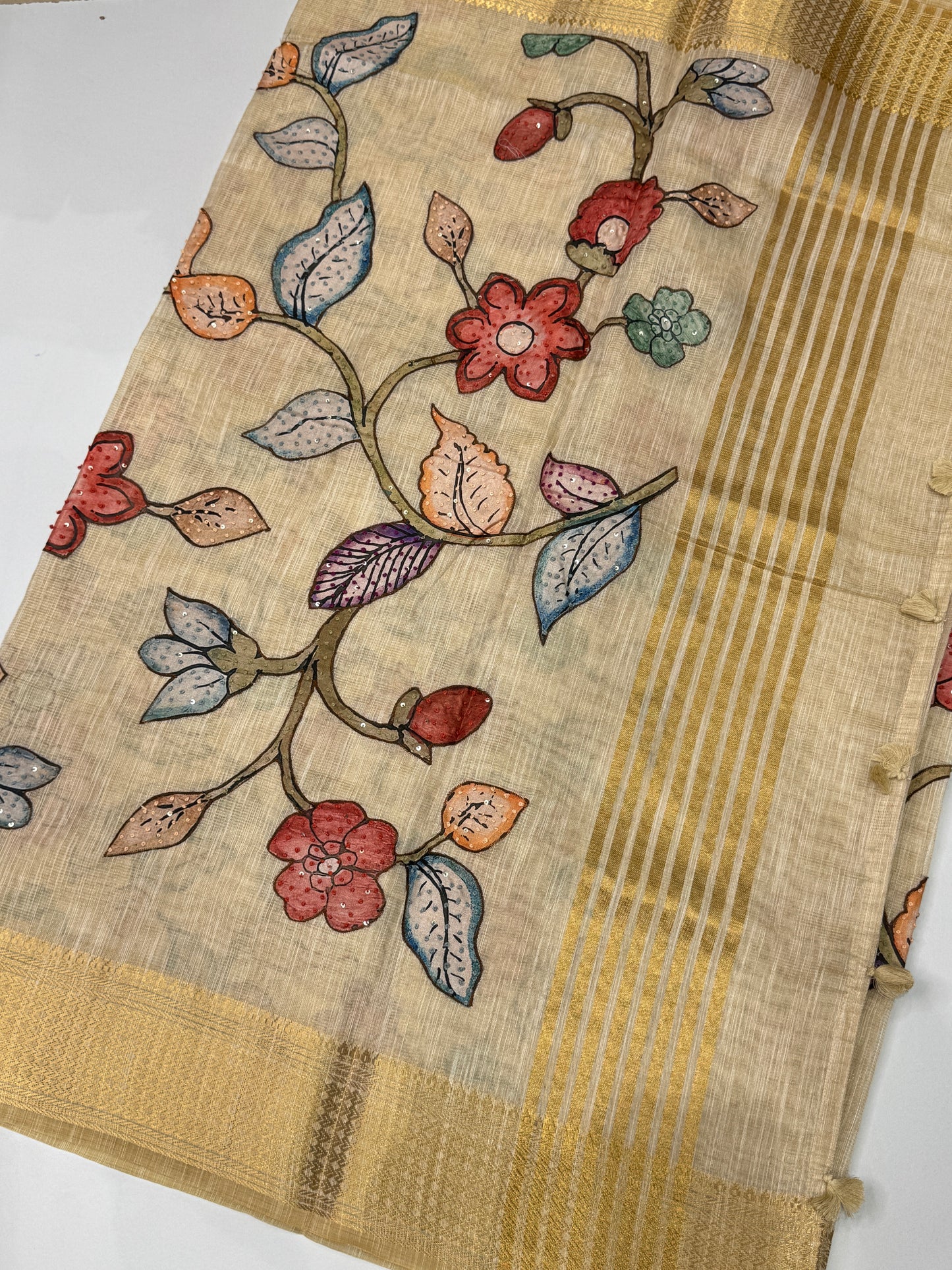 Tissue Linen Applique Work Saree