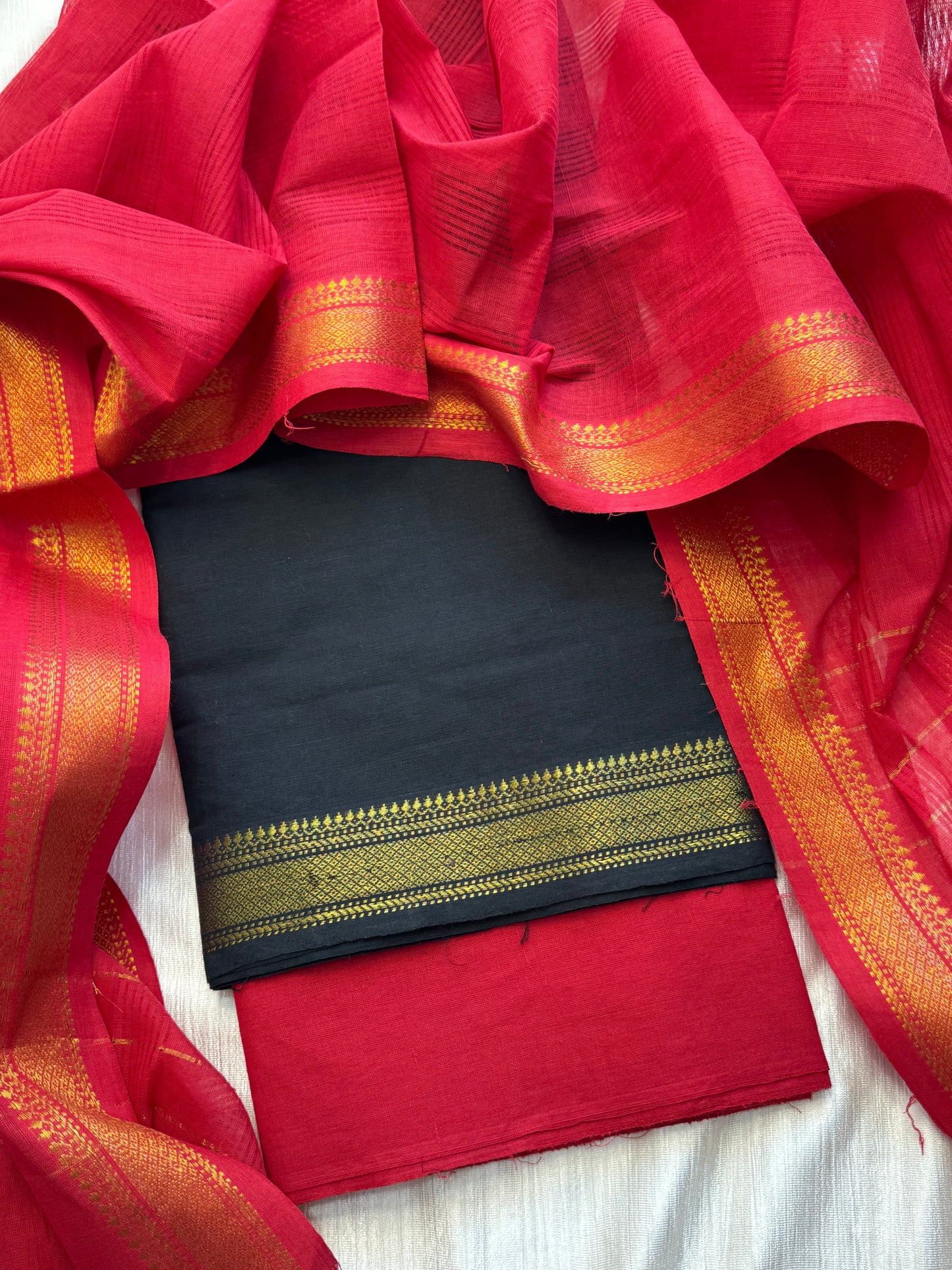 Mangalgiri cotton 3piece Unstitched salwar suit