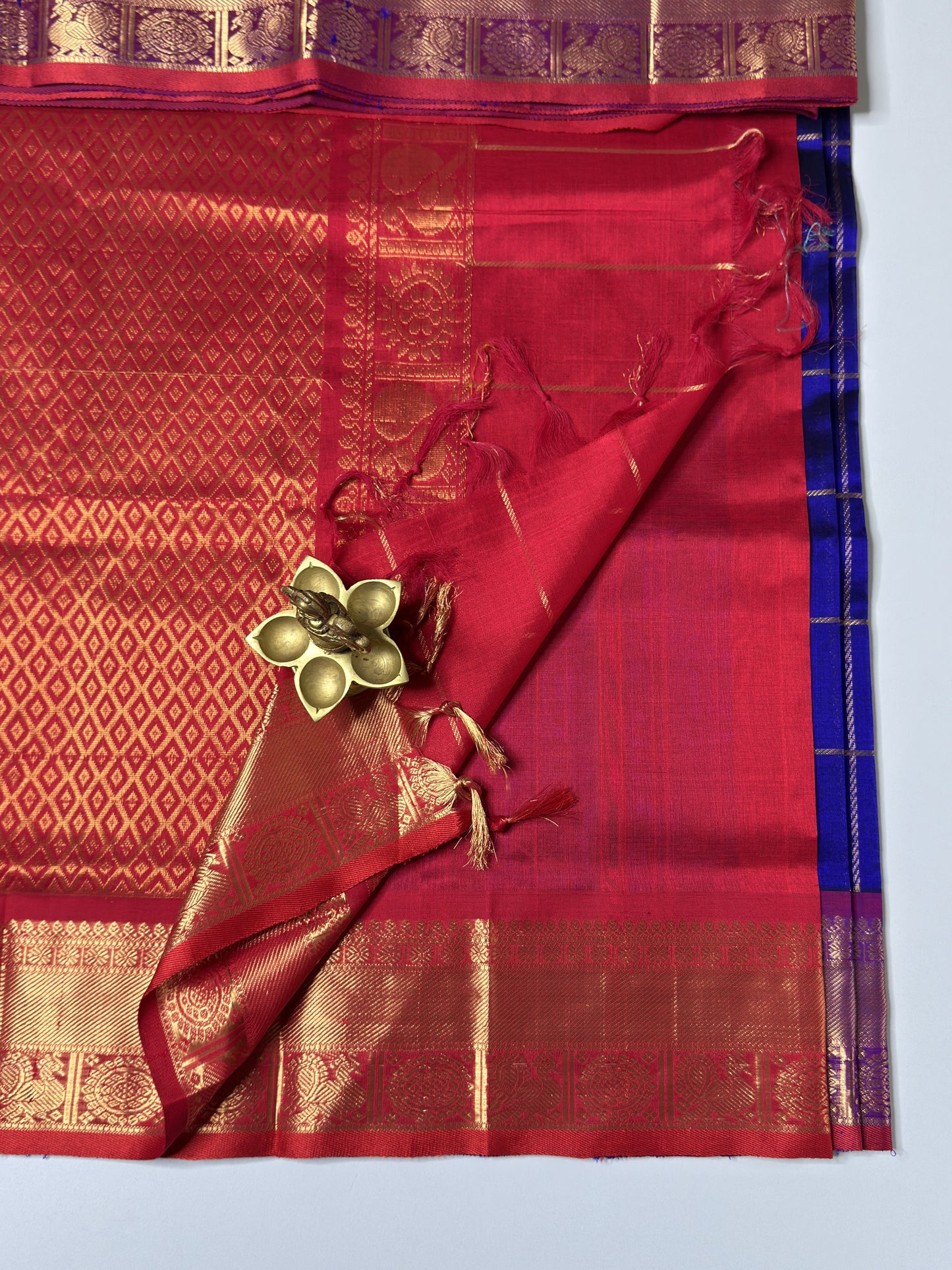 Mayil Chakram Silk Cotton Saree
