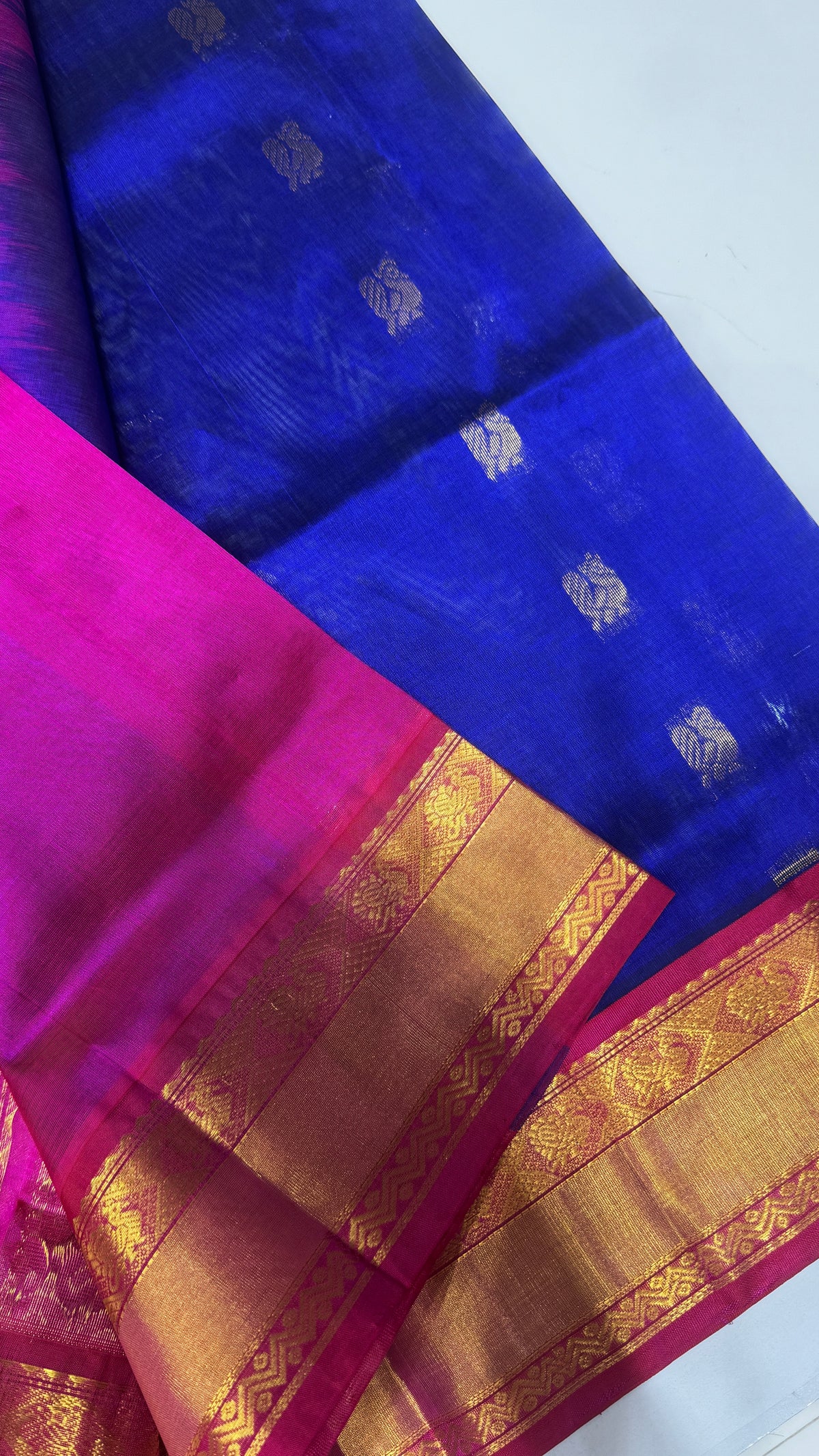 Butta Pure Silk Cotton Saree with Korvai Border