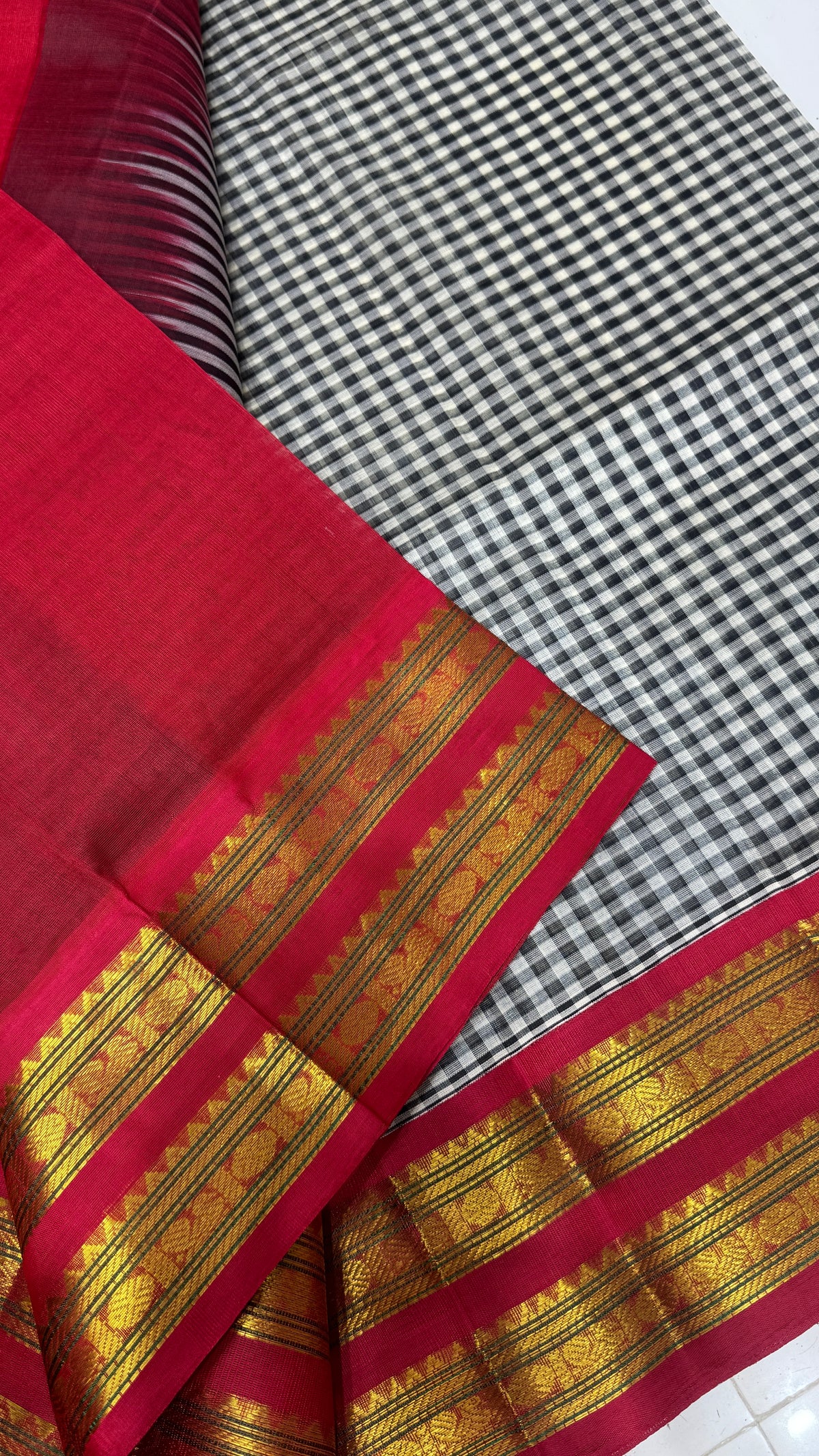 Checks Pure Silk Cotton with Korvai Border