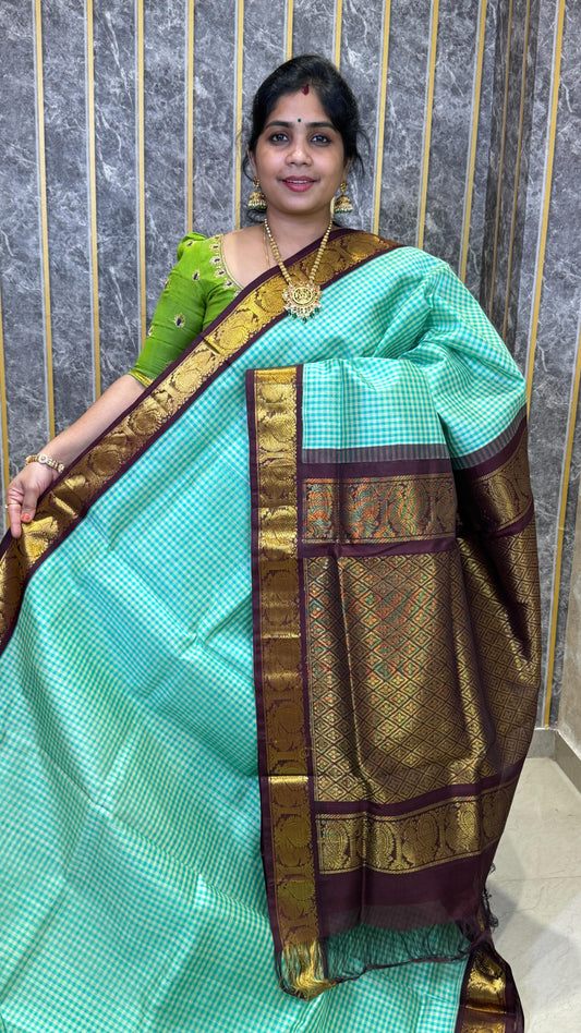 Comment “link” to get the direct 🔗 

Pure Silk Cotton Saree Light up your festive look with our exc