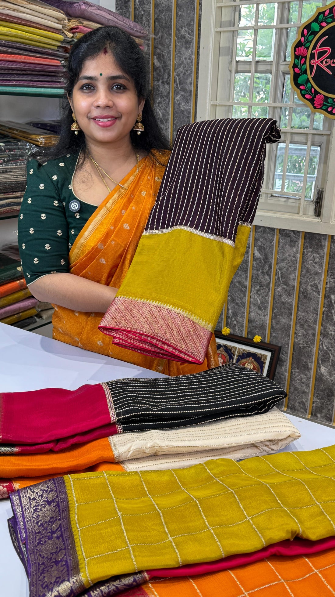 Comment “link” to get the direct 🔗 

Chinnon  Georgette Silk Saree 

✨ Book online through our webs