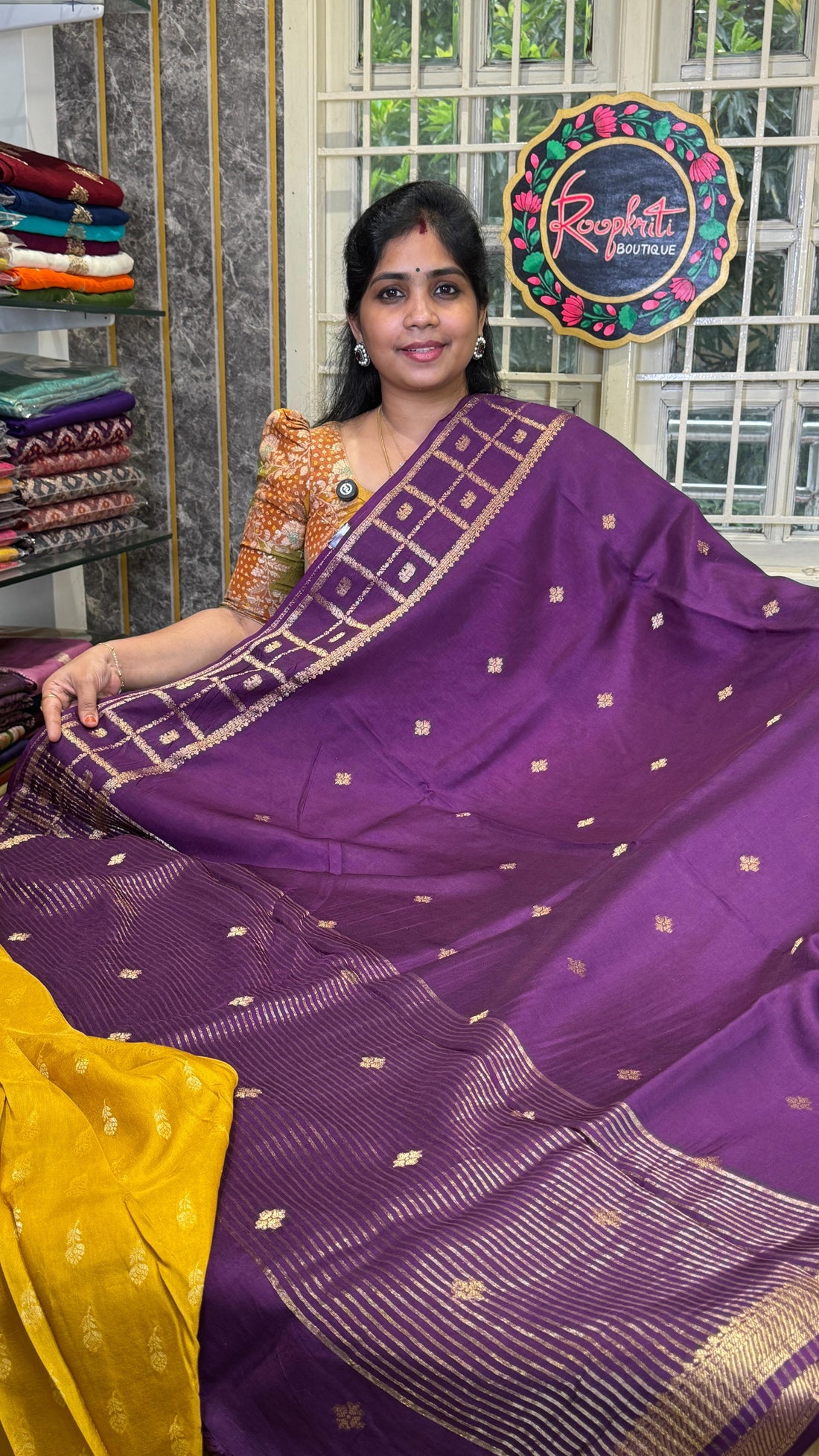Comment “link” to get the direct 🔗 

Munga Crepe Silk Saree 

✨ Book online through our website — w