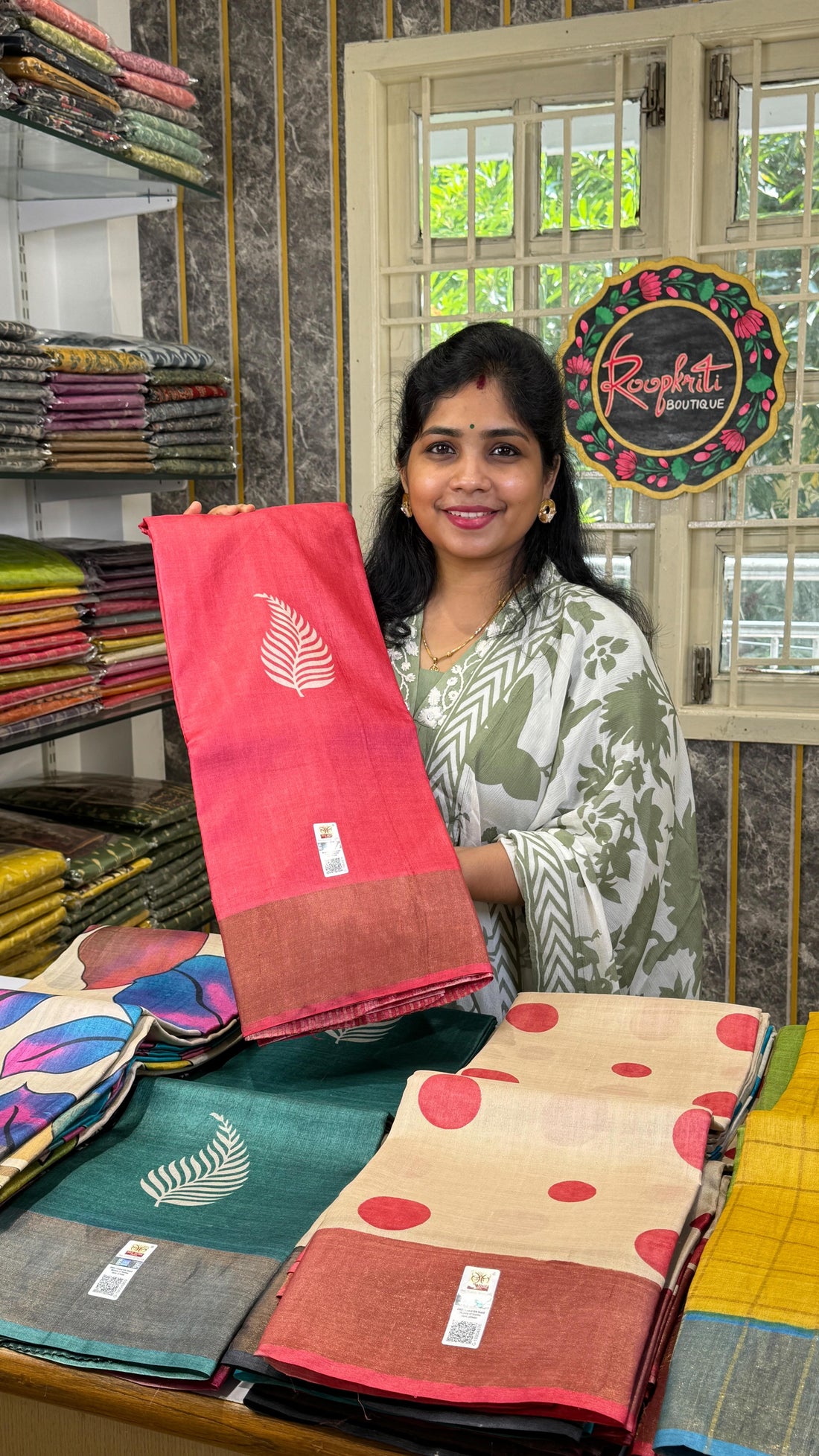 Comment “link” to get the direct 🔗 

Handloom Pure Tussar Silk Saree

✨ Book online through our web