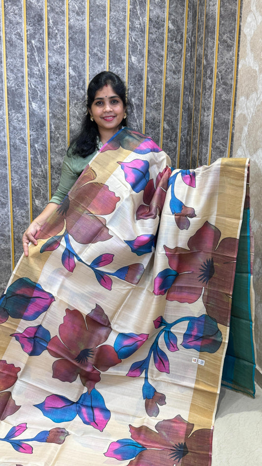Handloom Pure Tussar Silk Saree

✨ Book online through our website — www.roopkritiboutique.com

📞 C