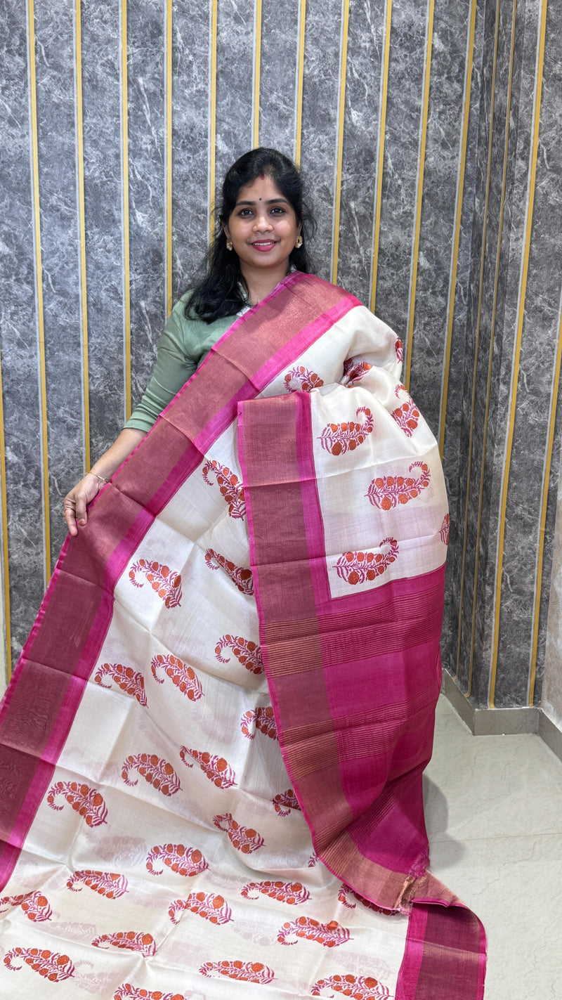 Open for Pre orders

Handloom Pure Tussar Silk Saree

✨ Book online through our website — www.roopkr