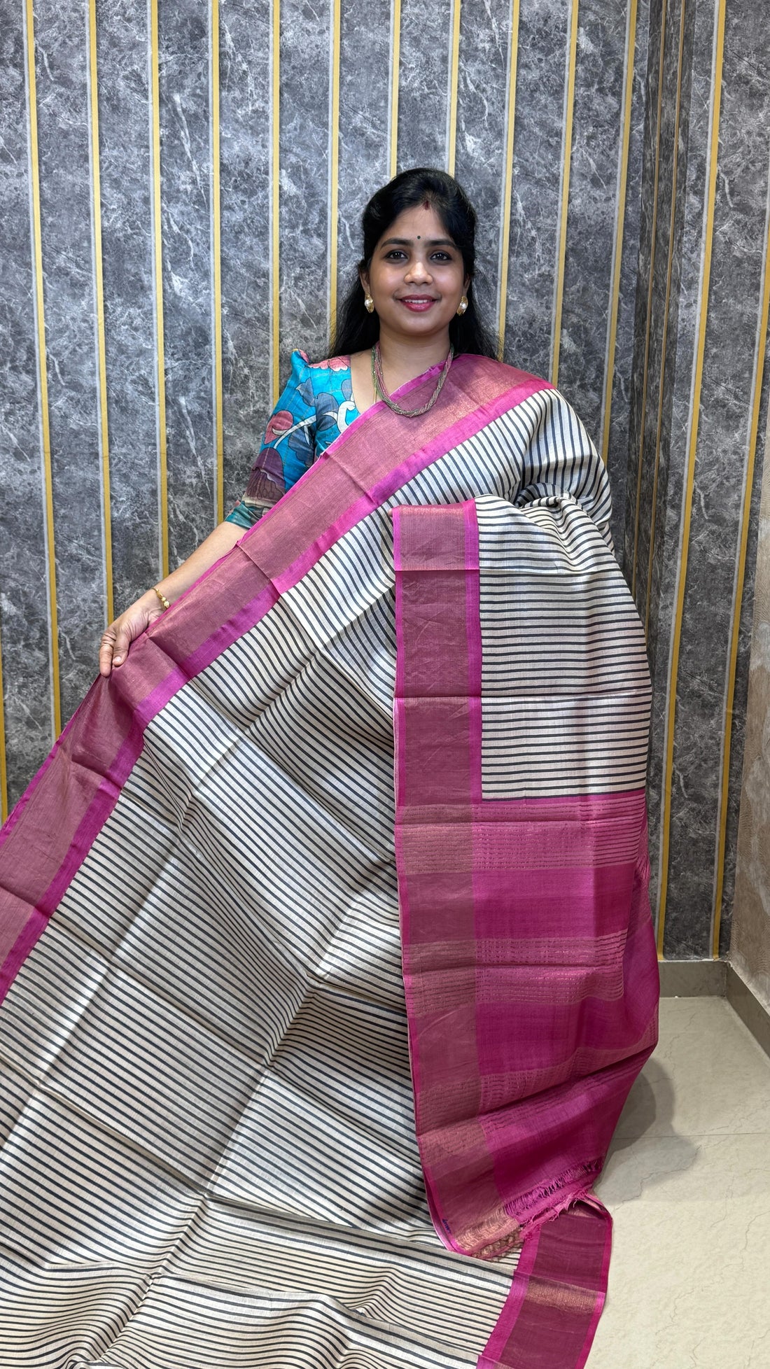 Comment ”Price”to get the direct purchase link 

Handloom Pure Tussar Silk Saree

✨ Book online thro