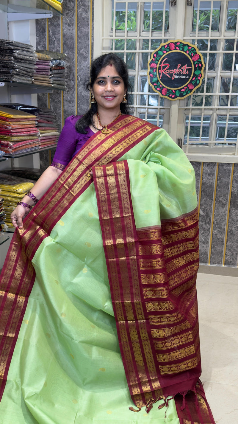 Comment ”Price”to get the direct purchase 🔗

Pure Silk Cotton Saree Light up your festive look with
