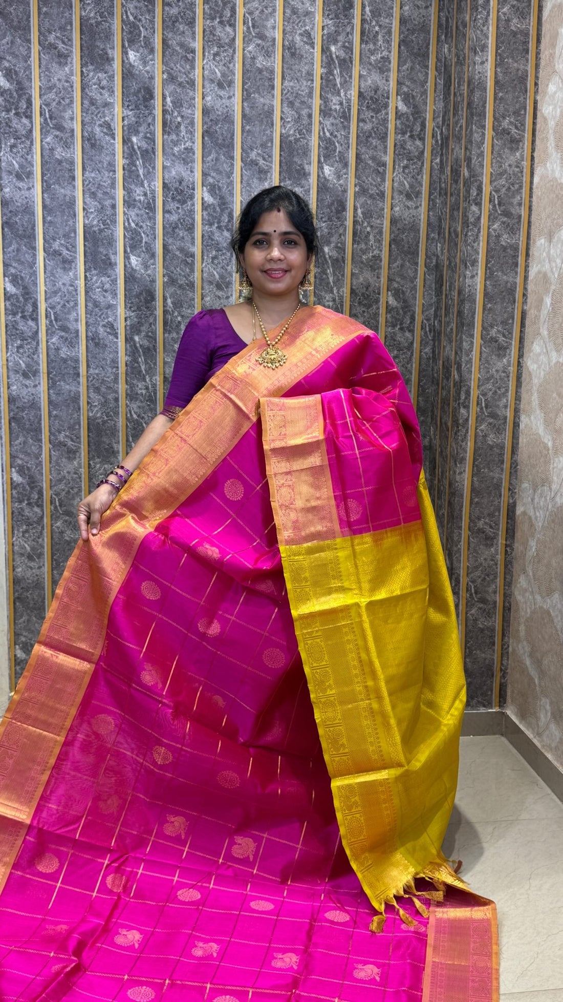 Pure Silk Cotton Saree Light up your festive look with our exclusive Pure Silk Cotton Saree Collecti