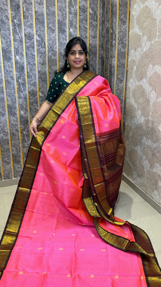 Comment ”Price”to get the direct purchase 🔗

Pure Silk Cotton Saree Light up your festive look with