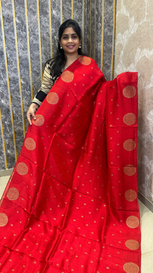 Comment ”Price”to get the direct purchase 🔗

Tussar Georgette Saree

✨ Book online through our webs