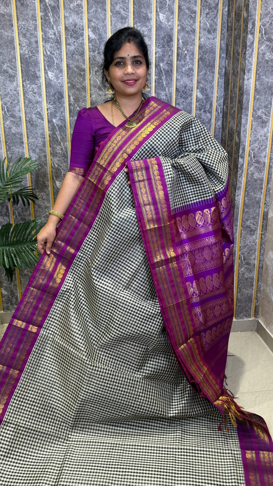 Festive Collection ✨

Comment ”Price”to get the direct purchase 🔗

Pure Silk Cotton Saree Light up