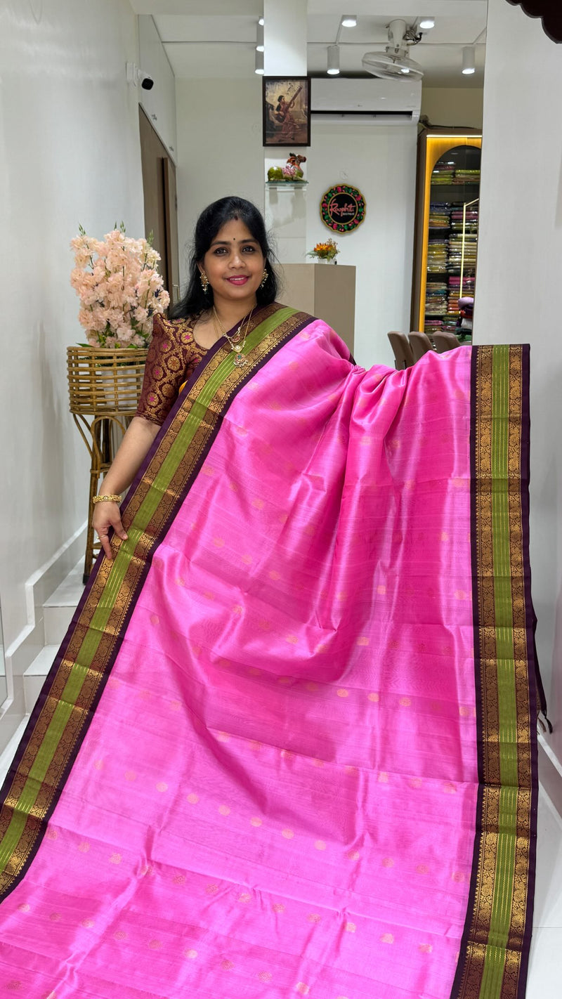 Festive Collection ✨

Comment ”Price”to get the direct purchase 🔗

Pure Silk Cotton Saree Light up
