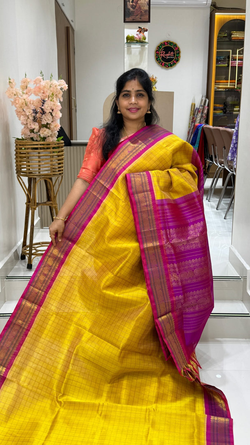 Comment ”Price”to get the direct purchase 🔗

Pure Silk Cotton Saree Light up your festive look with