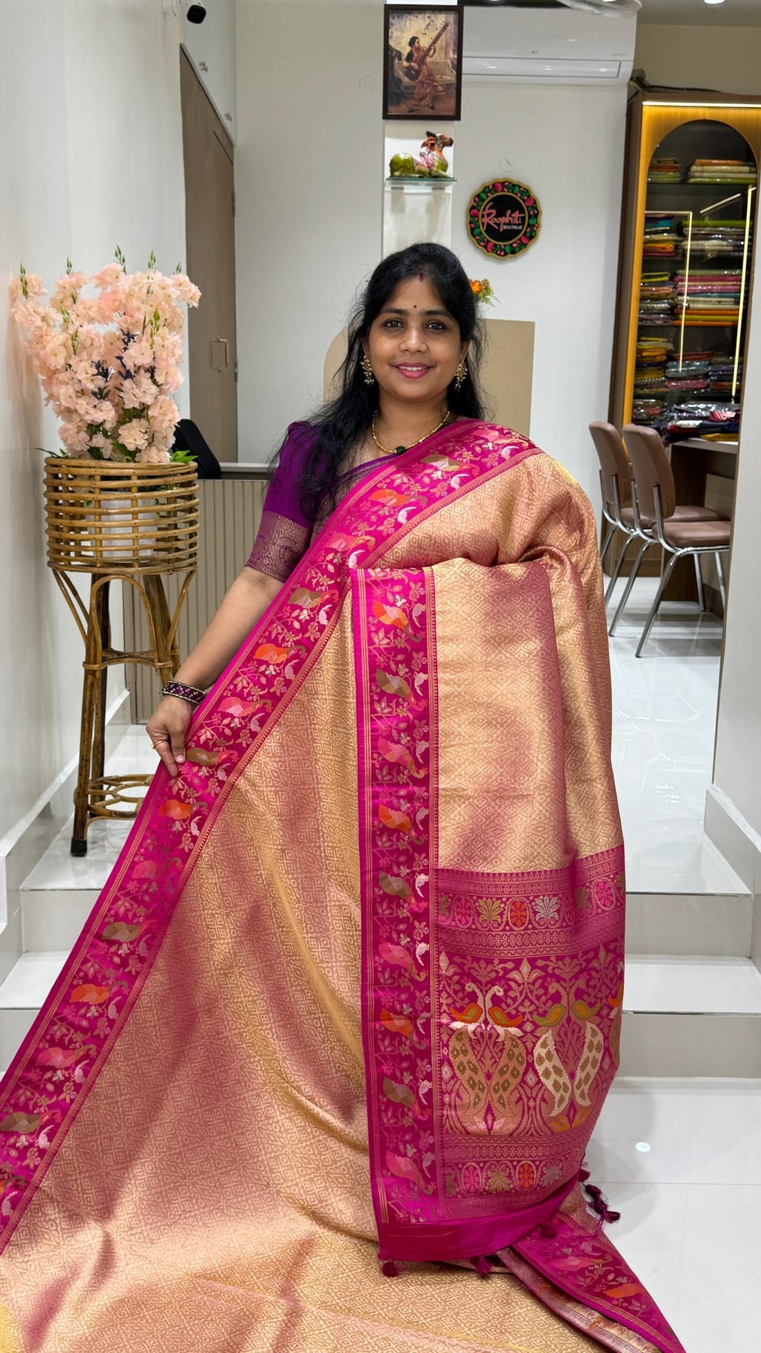 Comment ”link” to get the direct purchase 🔗

Banaras Tissue Silk Saree with Paithani Border

✨ Book
