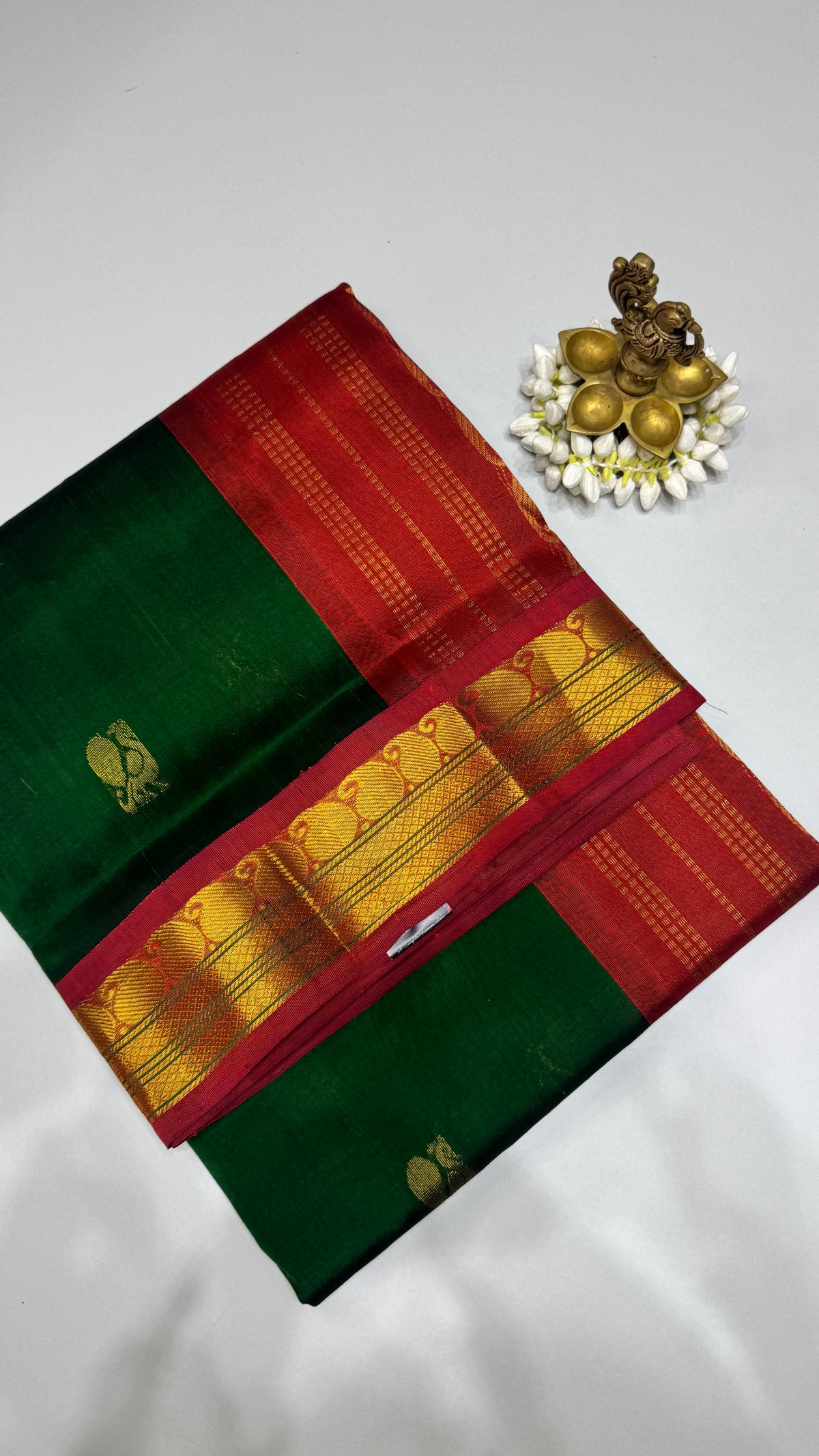 Butta Pure Silk Cotton Saree with Korvai Border