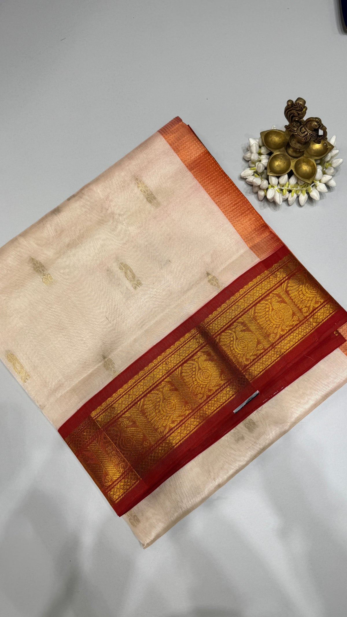 Butta Pure Silk Cotton Saree with Korvai Border