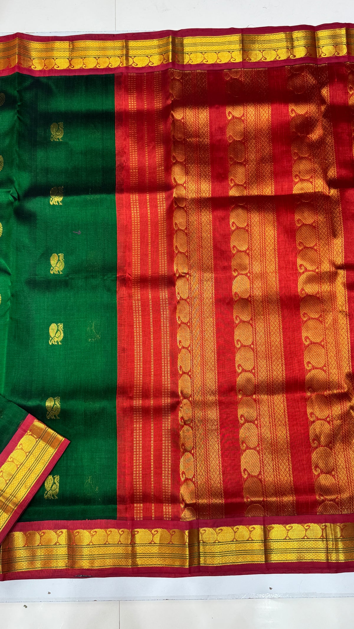 Butta Pure Silk Cotton Saree with Korvai Border