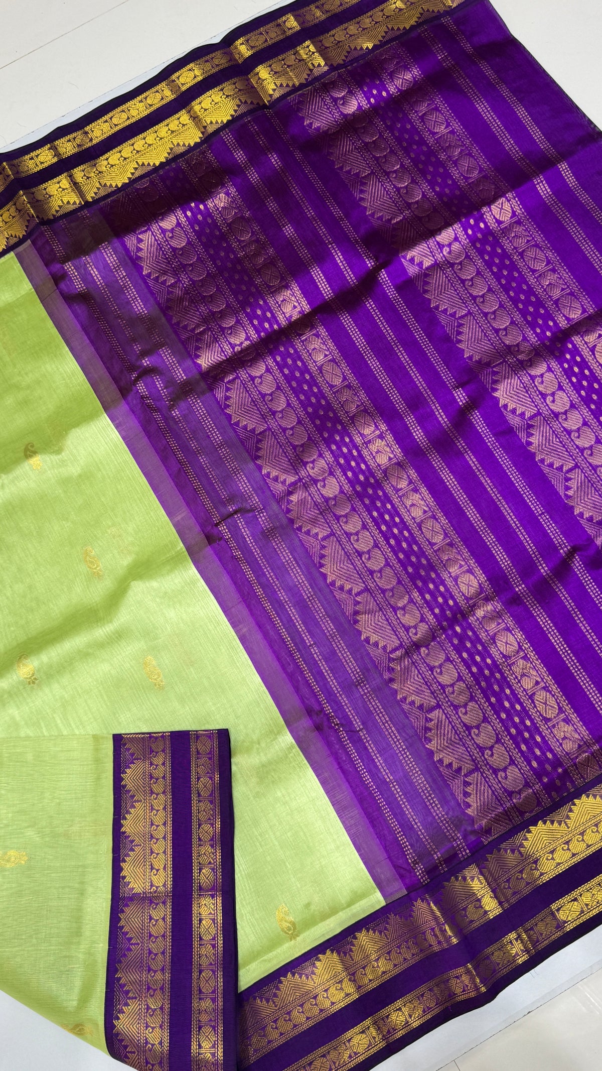 Butta Pure Silk Cotton Saree with Korvai Border