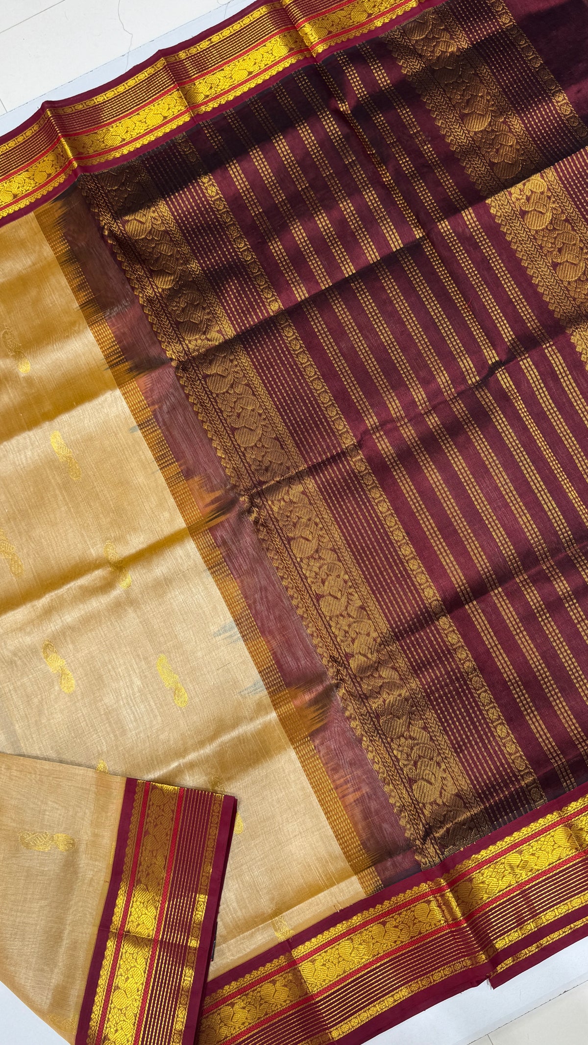 Butta Pure Silk Cotton Saree with Korvai Border