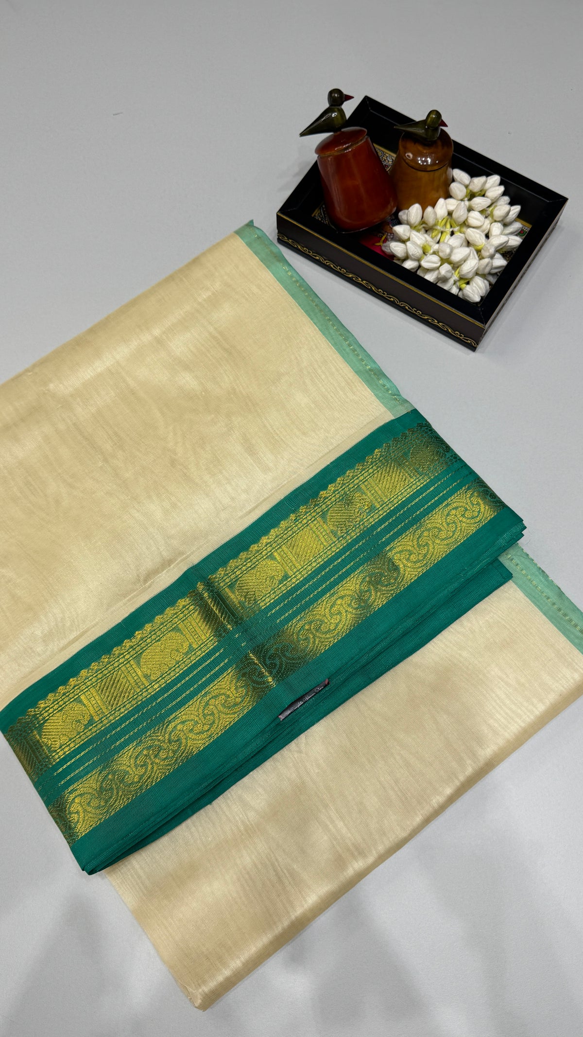 Plain Pure Silk Cotton Saree with Korvai Border