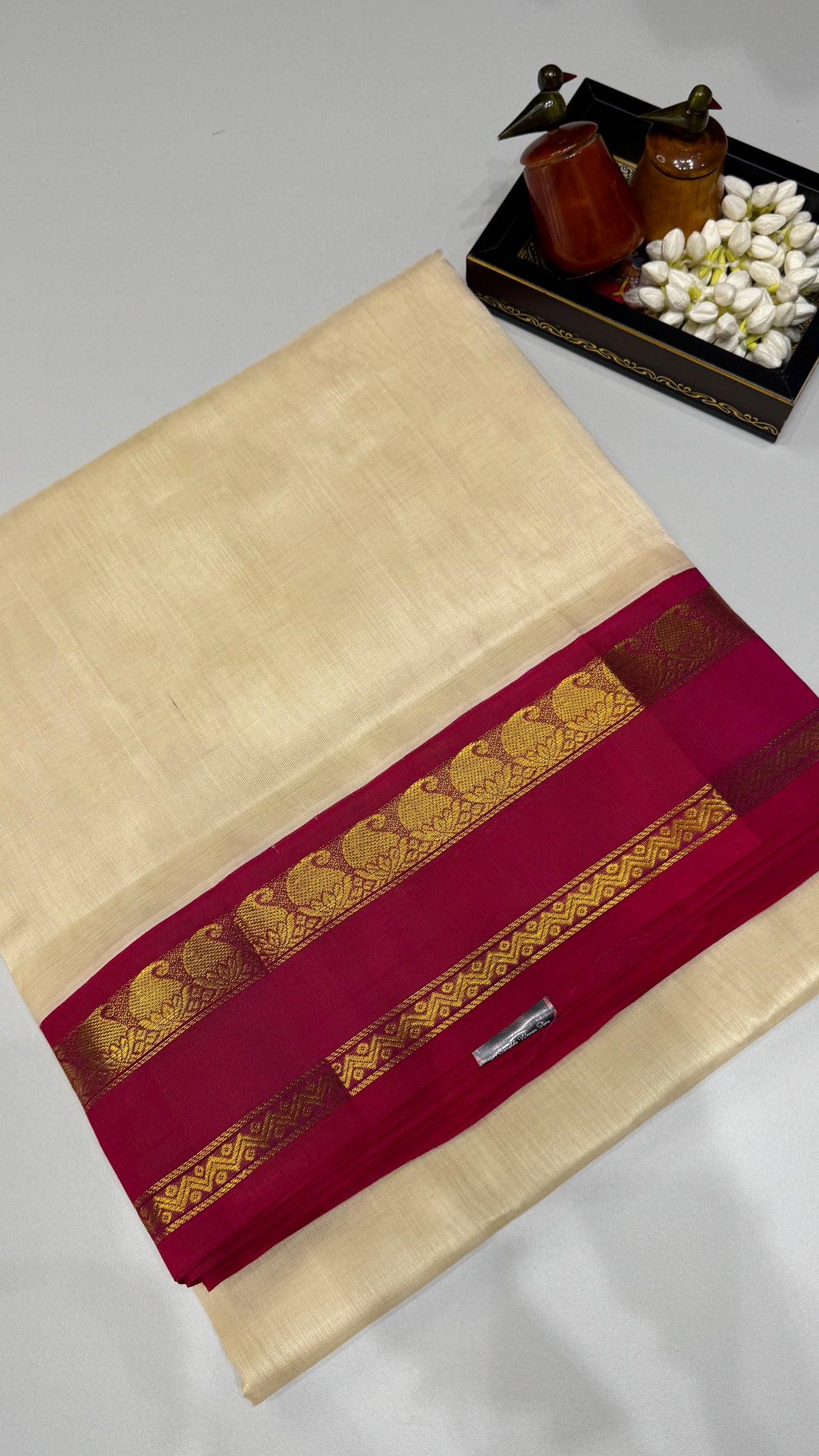 Plain Pure Silk Cotton Saree with Korvai Border