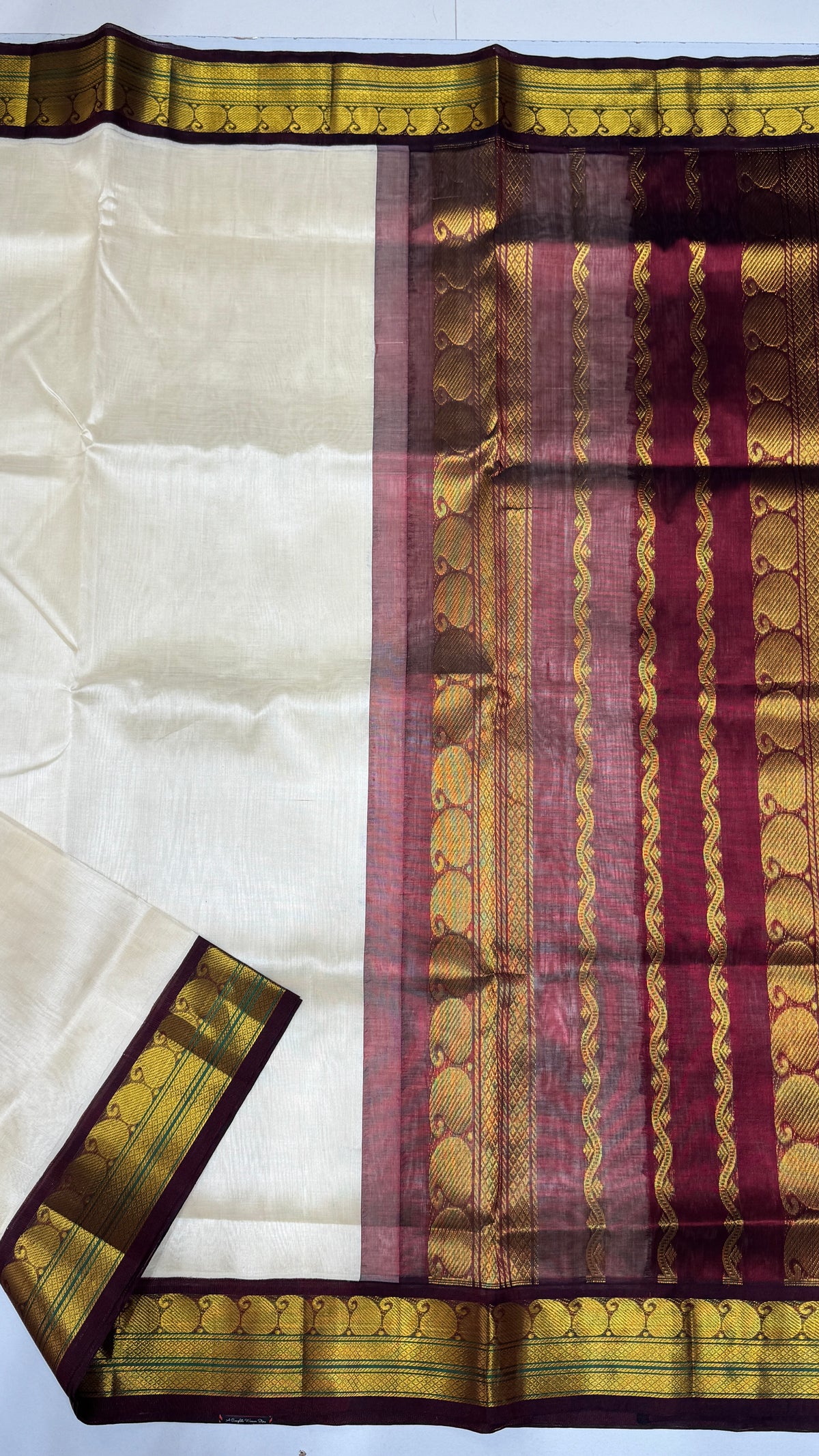 Plain Pure Silk Cotton Saree with Korvai Border
