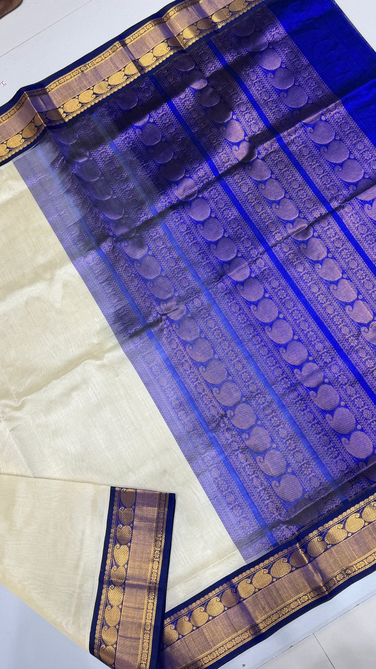 Plain Pure Silk Cotton Saree with Korvai Border