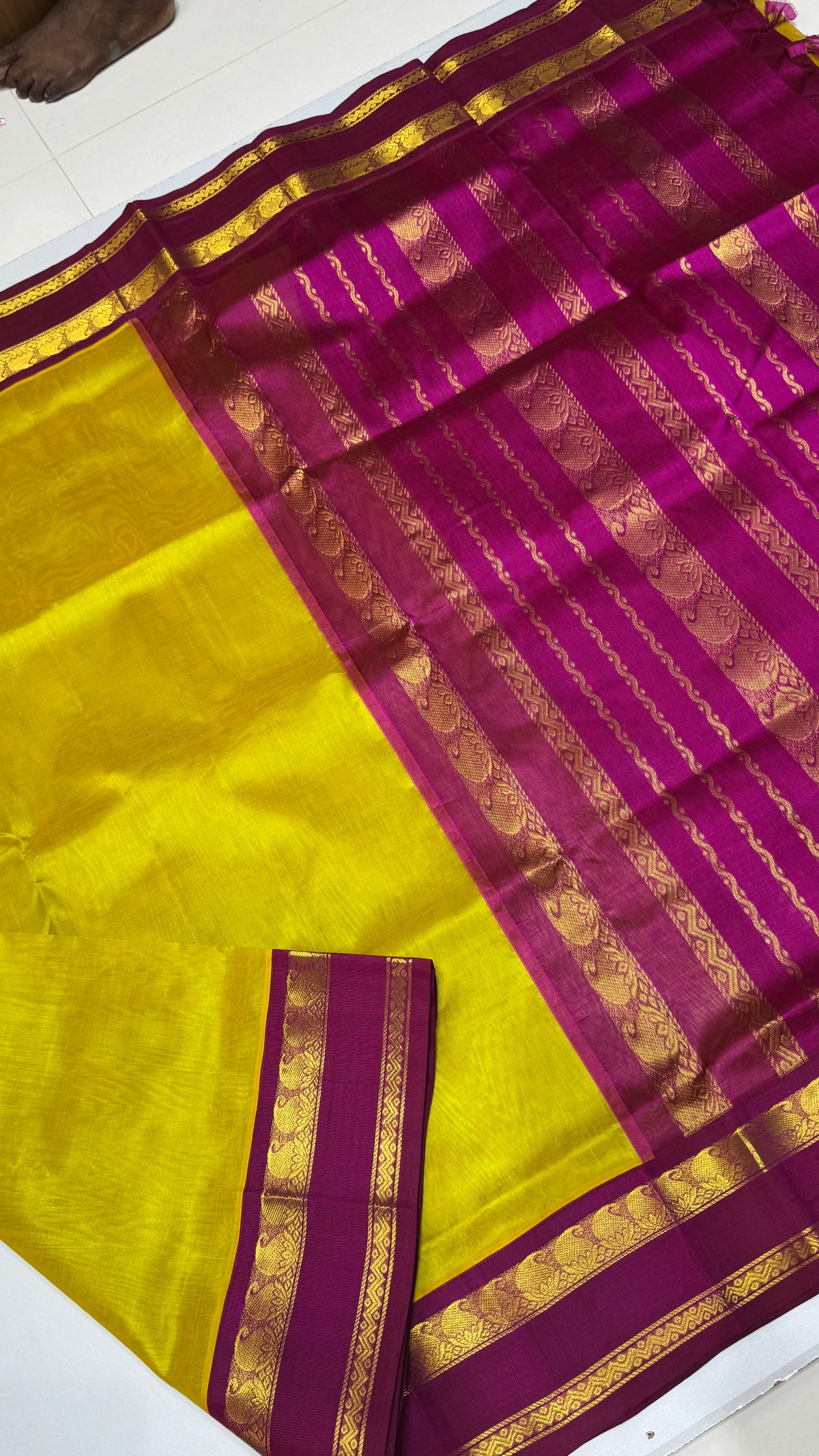Plain Pure Silk Cotton Saree with Korvai Border