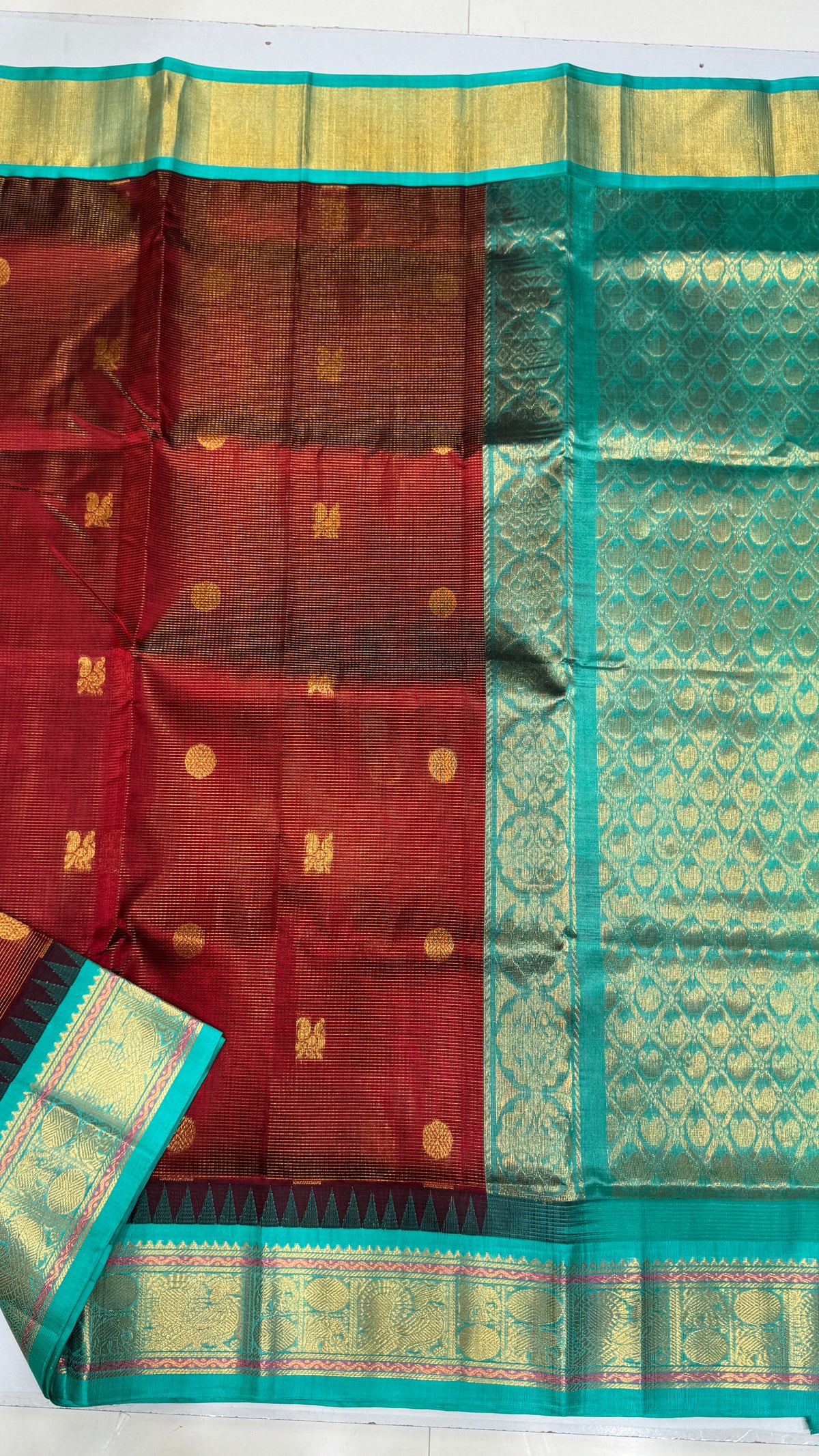 Vairoosi with Buttas Pure Silk Cotton Saree with Korvai Border