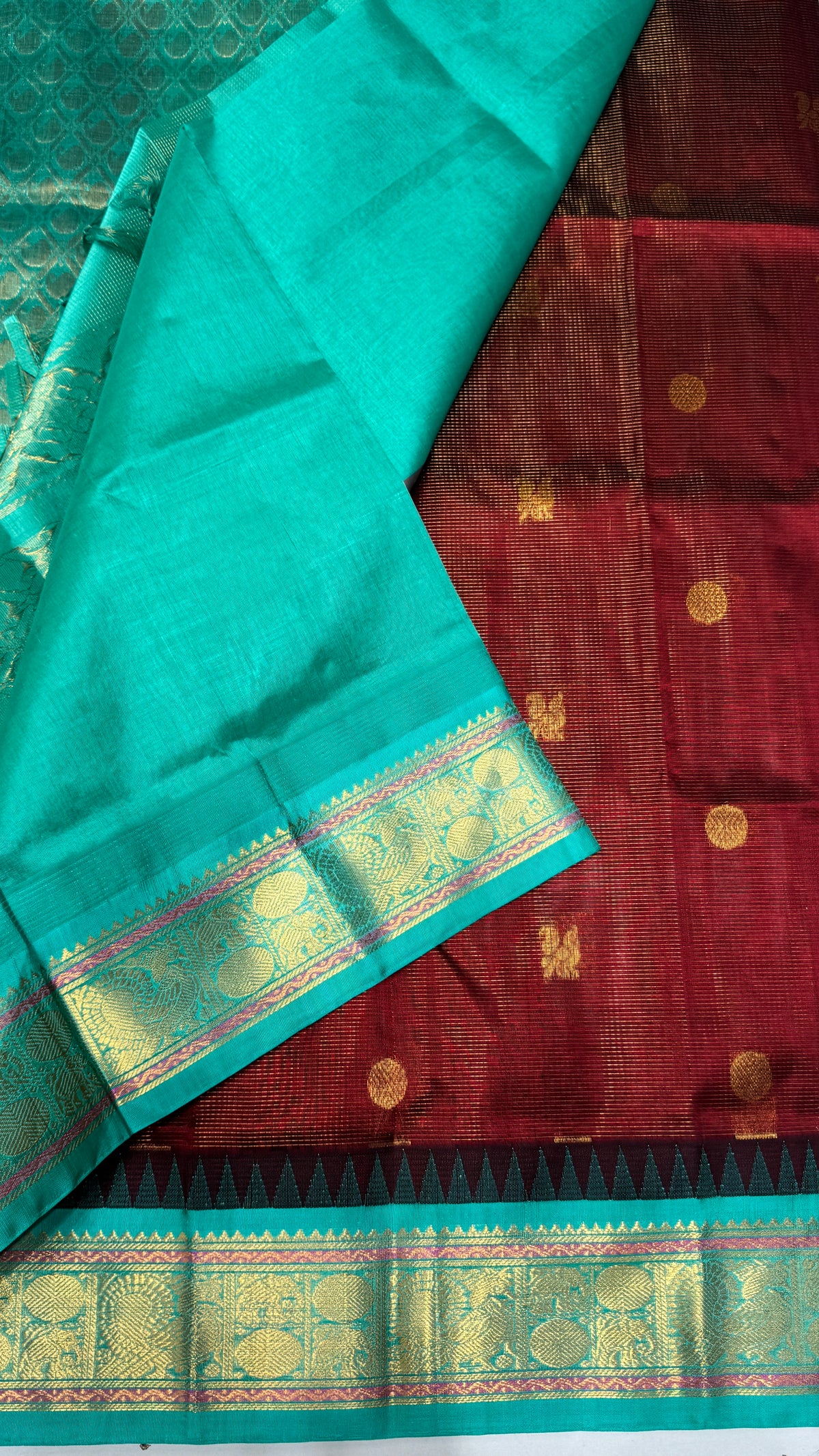 Vairoosi with Buttas Pure Silk Cotton Saree with Korvai Border