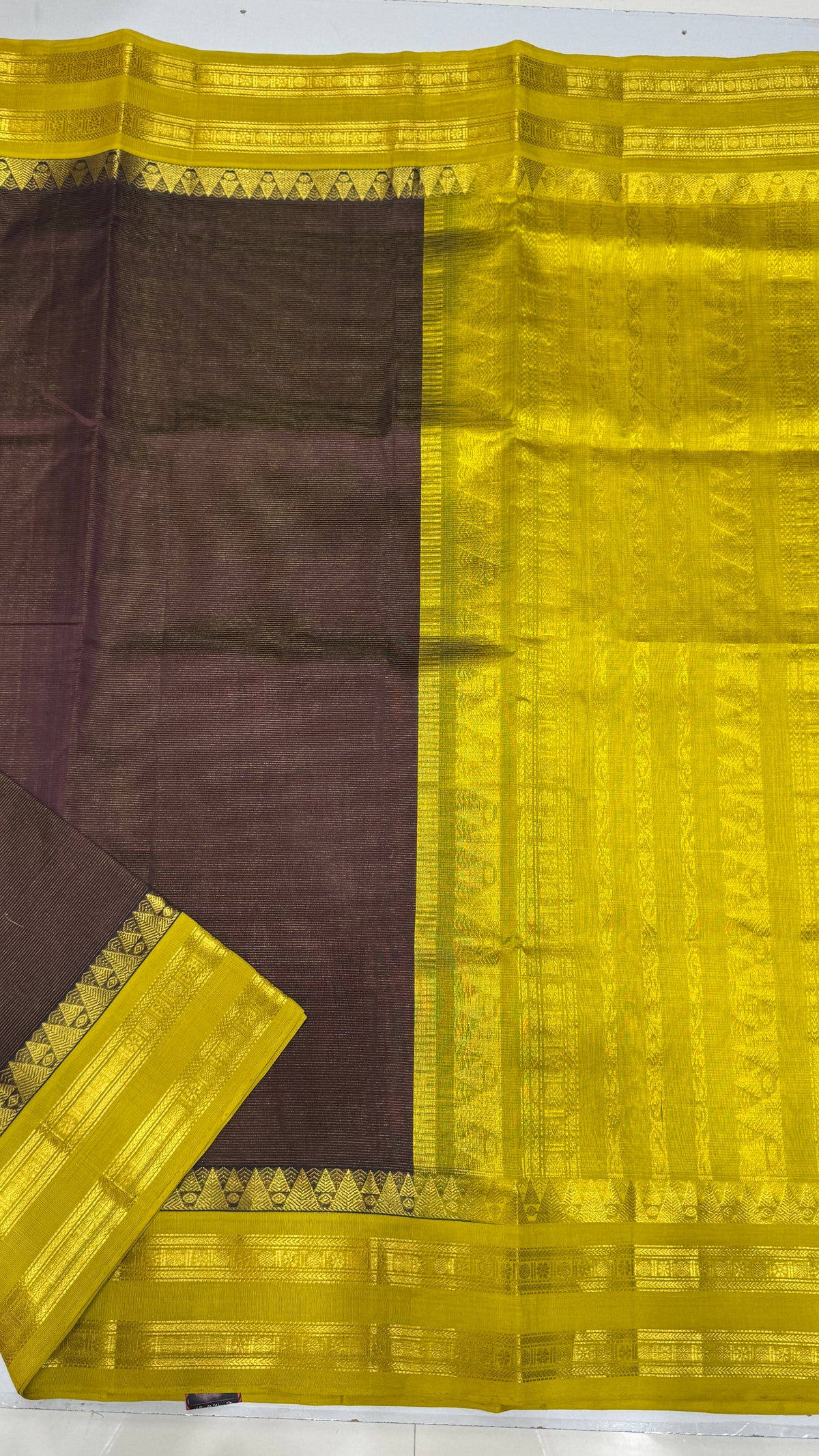 Vairoosi Pure Silk Cotton Saree with Korvai Border