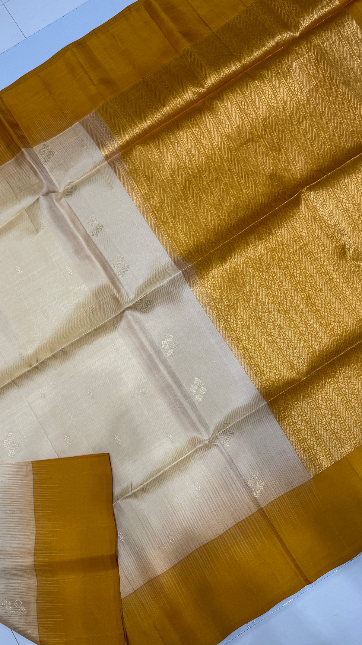 Handloom Soft Silk Saree