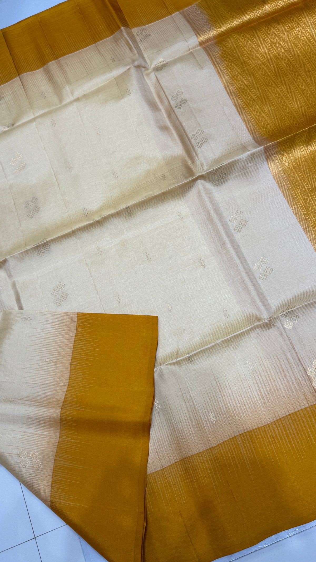 Handloom Soft Silk Saree