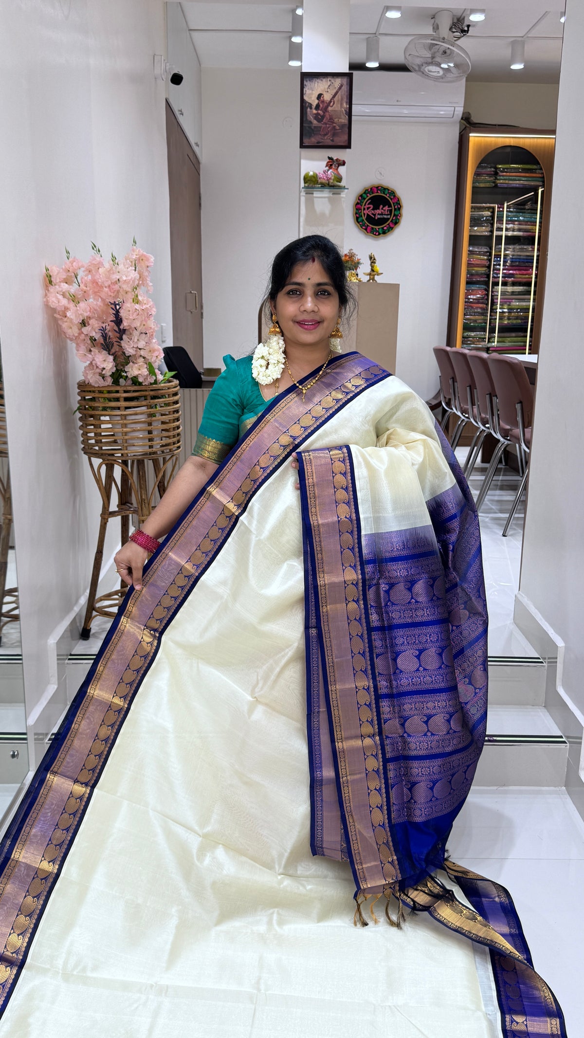 Plain Pure Silk Cotton Saree with Korvai Border