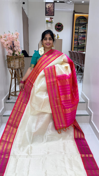 Plain Pure Silk Cotton Saree with Korvai Border