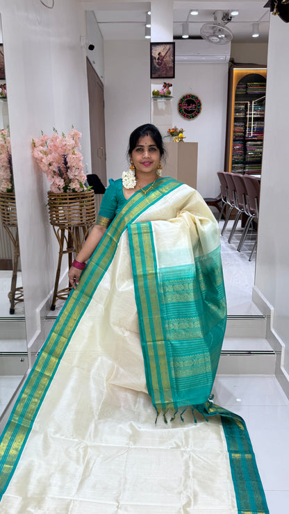 Plain Pure Silk Cotton Saree with Korvai Border