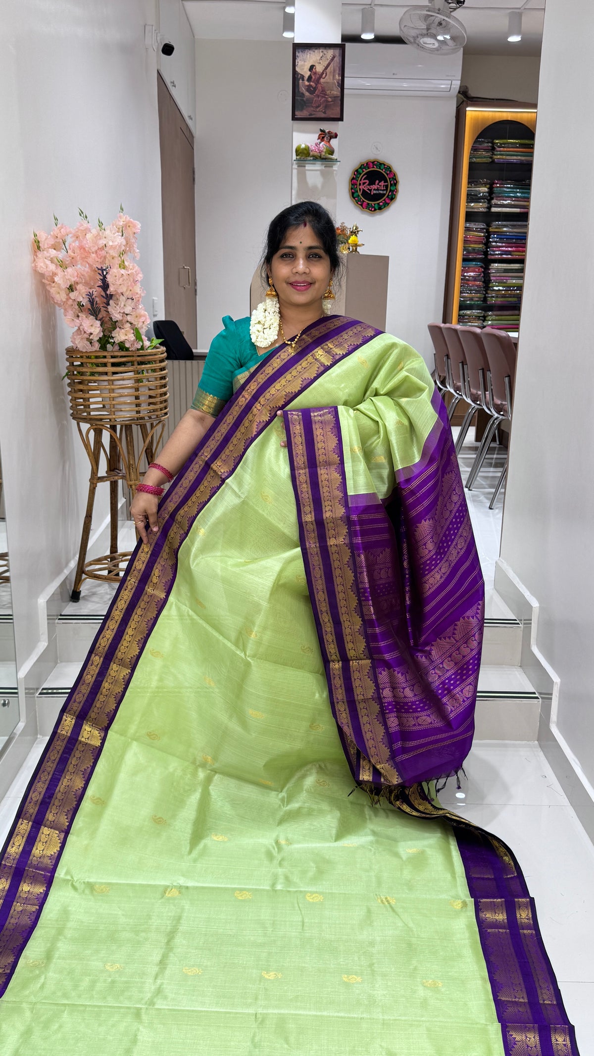 Butta Pure Silk Cotton Saree with Korvai Border