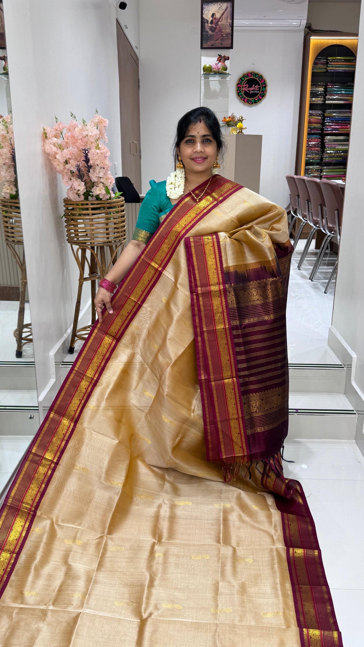 Butta Pure Silk Cotton Saree with Korvai Border