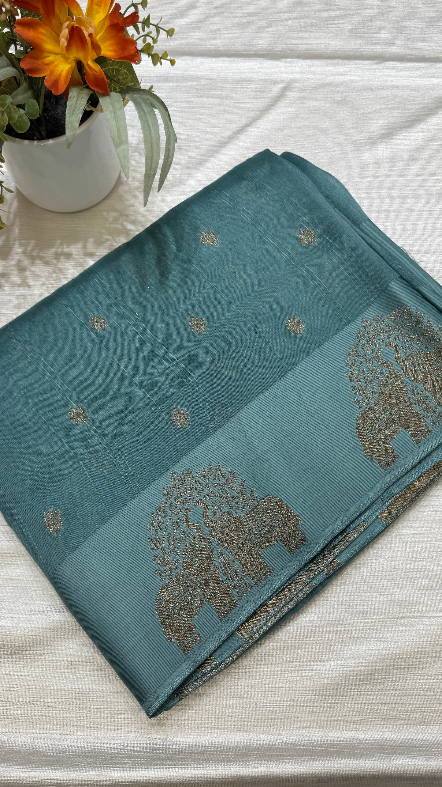Tussar Georgette Saree with Motifs Embellished Border