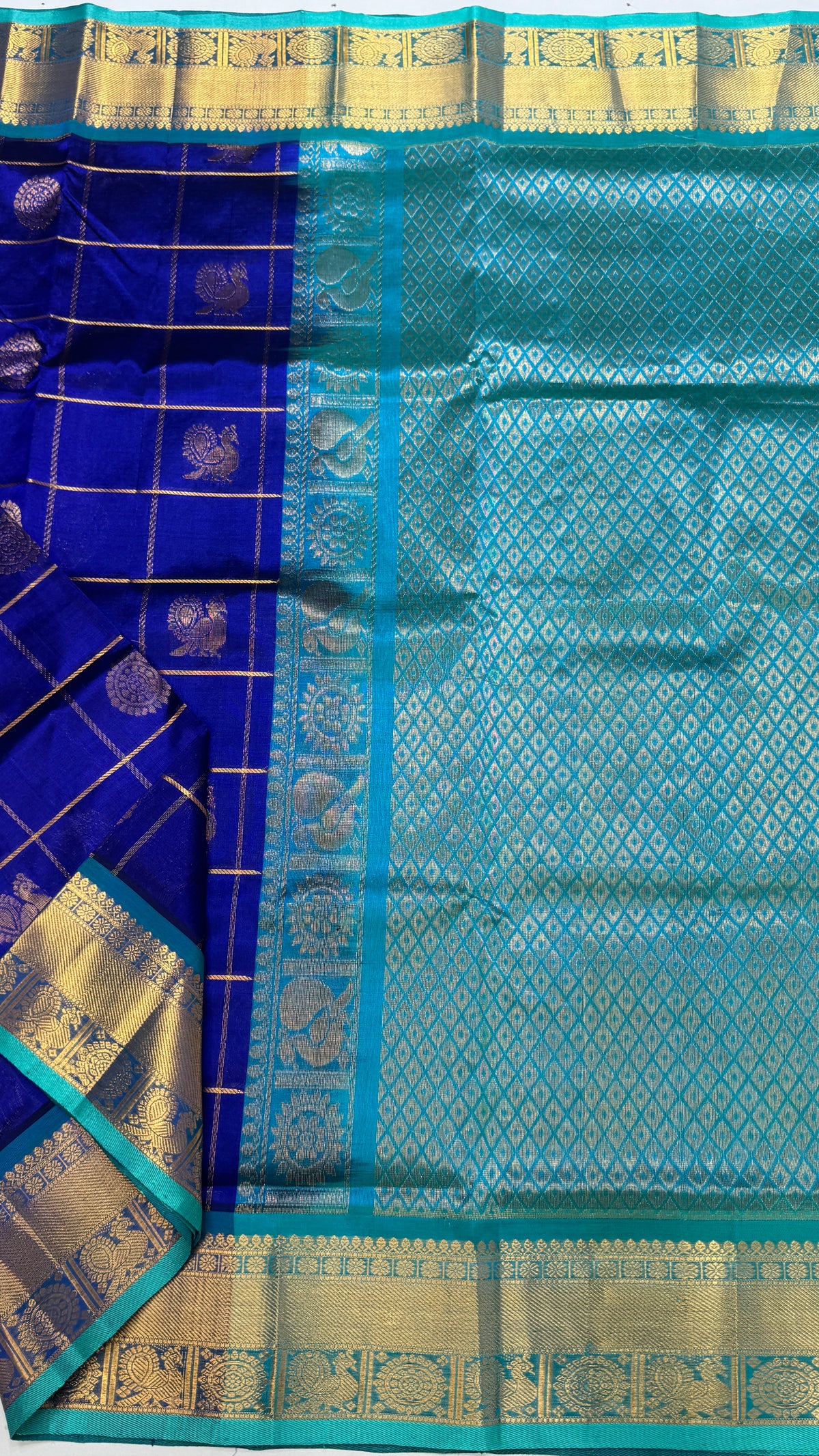 Mayil & Chakram Butta Pure Silk Cotton Saree